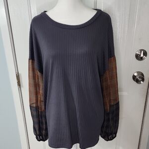 Chic Long Sleeve Top with Plaid Accents